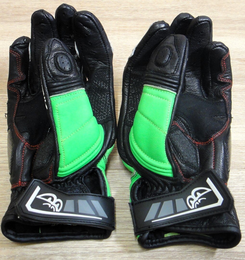 【中古】BERIK べリック G-175105L-BK GLOVE2.0 レーシンググローブ M ブラック ホワイト グリーン