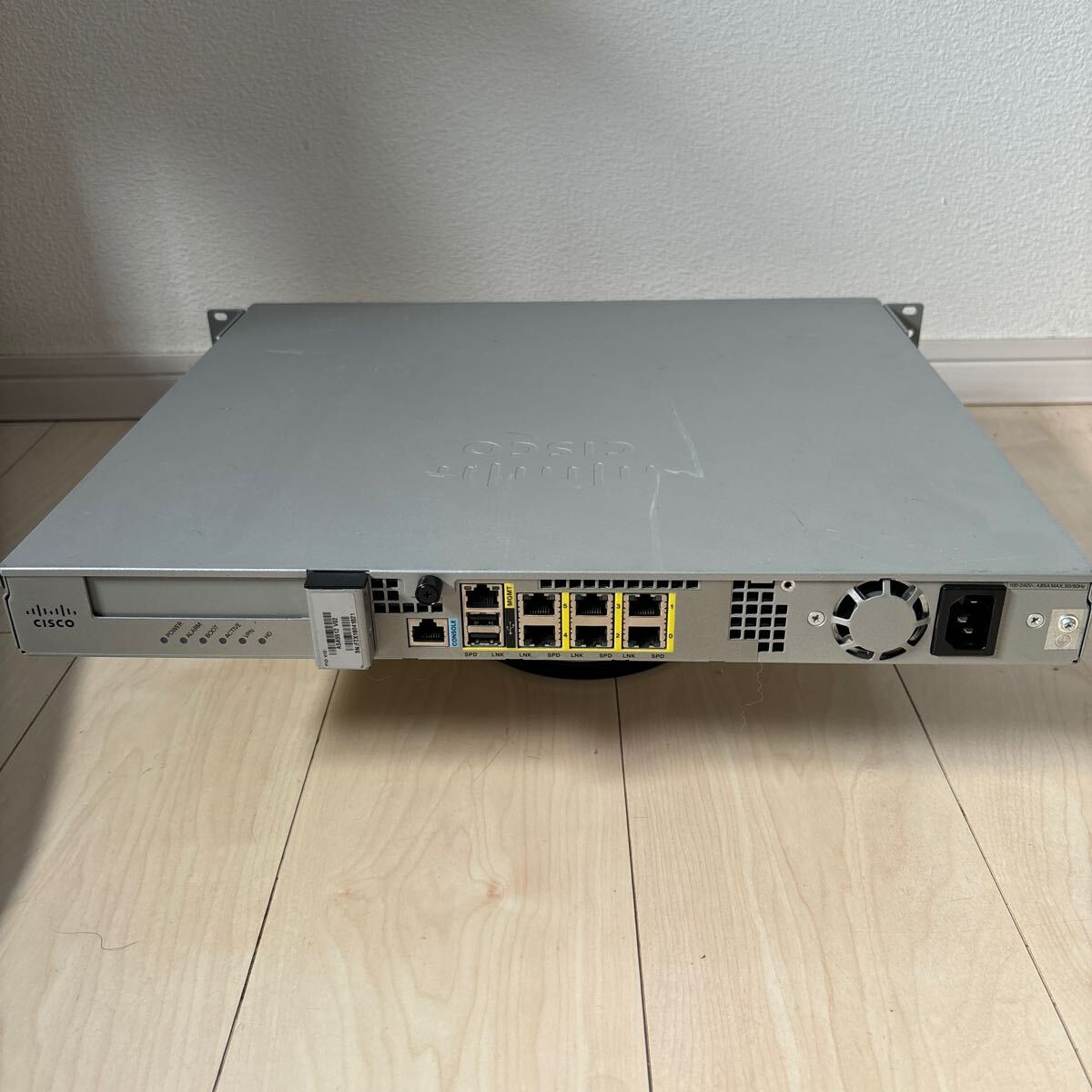 CISCO ファイヤーウォール　ASA 5512-X 初期化済み_画像4