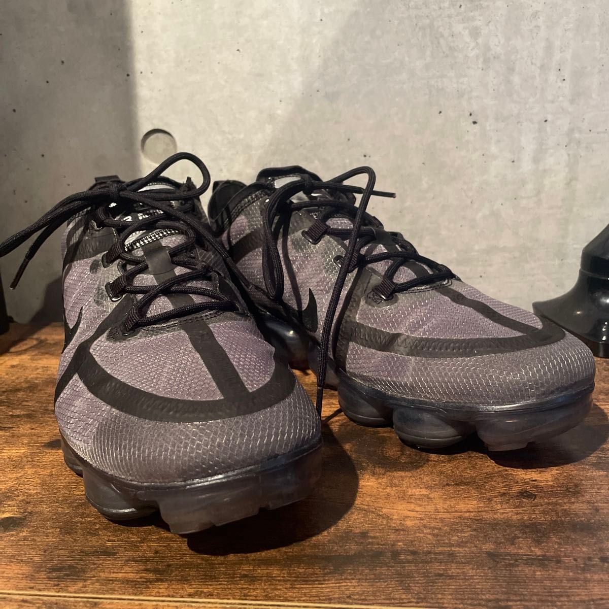 中古　箱無し　NIKE スニーカー AIR VAPORMAX AR6631-004 28cm