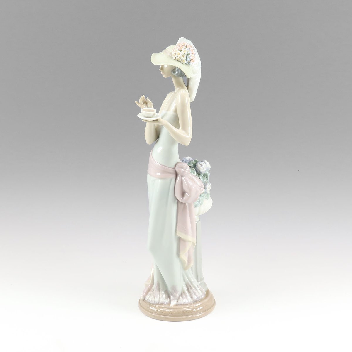 Lladro リヤドロ ティータイム オブジェ 5470【W130924632】中古