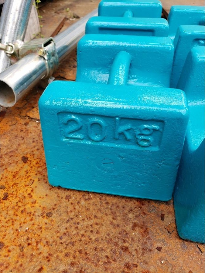 C2A【棚新長050429-50(200)】20Kg はかり 分銅 1個価格 C2A【棚新長050429-50(200)】20Kg はかり 分銅 1個価格