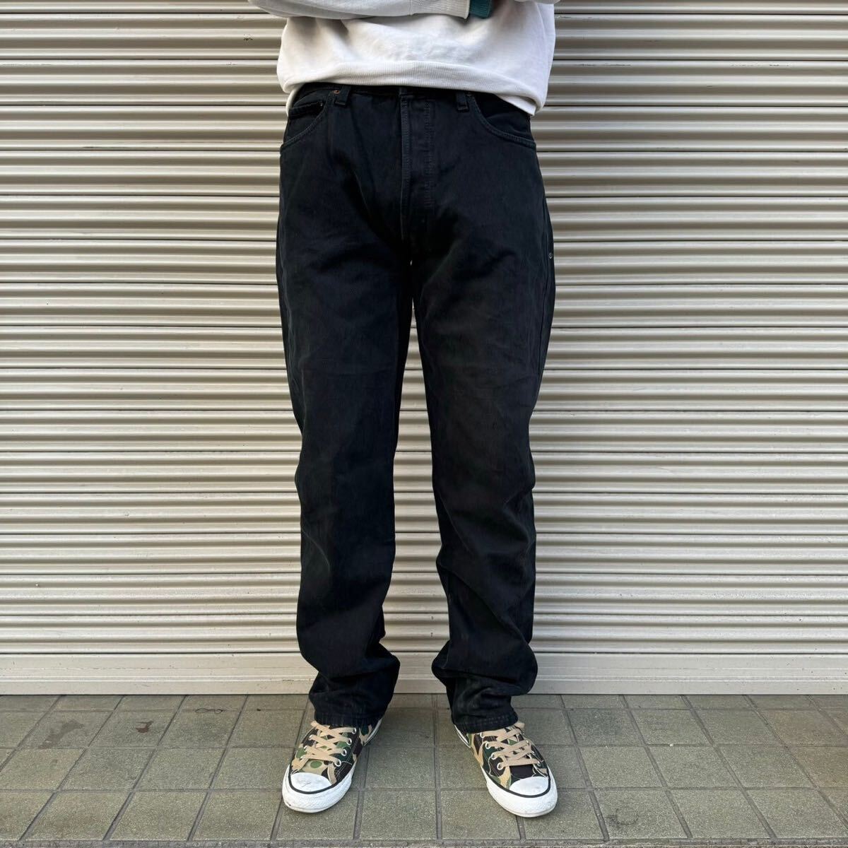 00s Levi's 501 ブラックデニム 501-0165ヴィンテージ ユーロ 後染め 90s リーバイス501 505 Black Denim W34 L34 ジーパン 黒 84cm_画像1