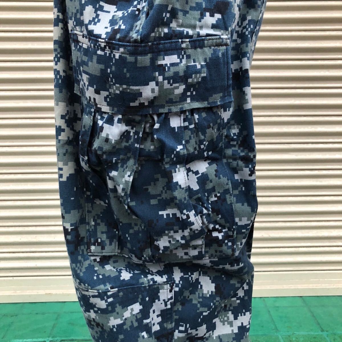 00's 米軍実物 US NAVY USネイビー NWU デジタルパターン カモパンツ カーゴパンツ デジタルカモ 米海軍USN 迷彩 デジカモ 105cm XLの画像5