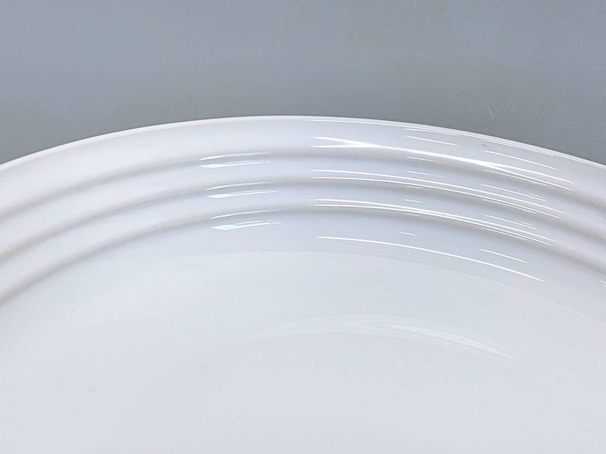 未使用 Le Creuset ル・クルーゼ レジェ プレート パスタプレート 皿 22cm ホワイト 耐熱 耐冷 電子レンジ オーブン 食洗器 対応 耐熱皿_画像5