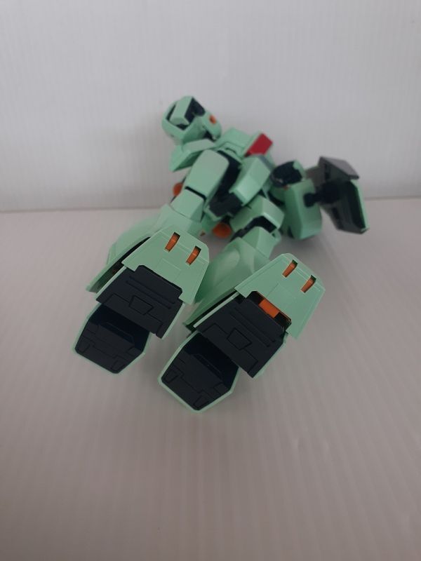 SZ104-0311-68 【中古】 MG ジェガン 現状品 組立済 プラモデル ガンダム_画像6