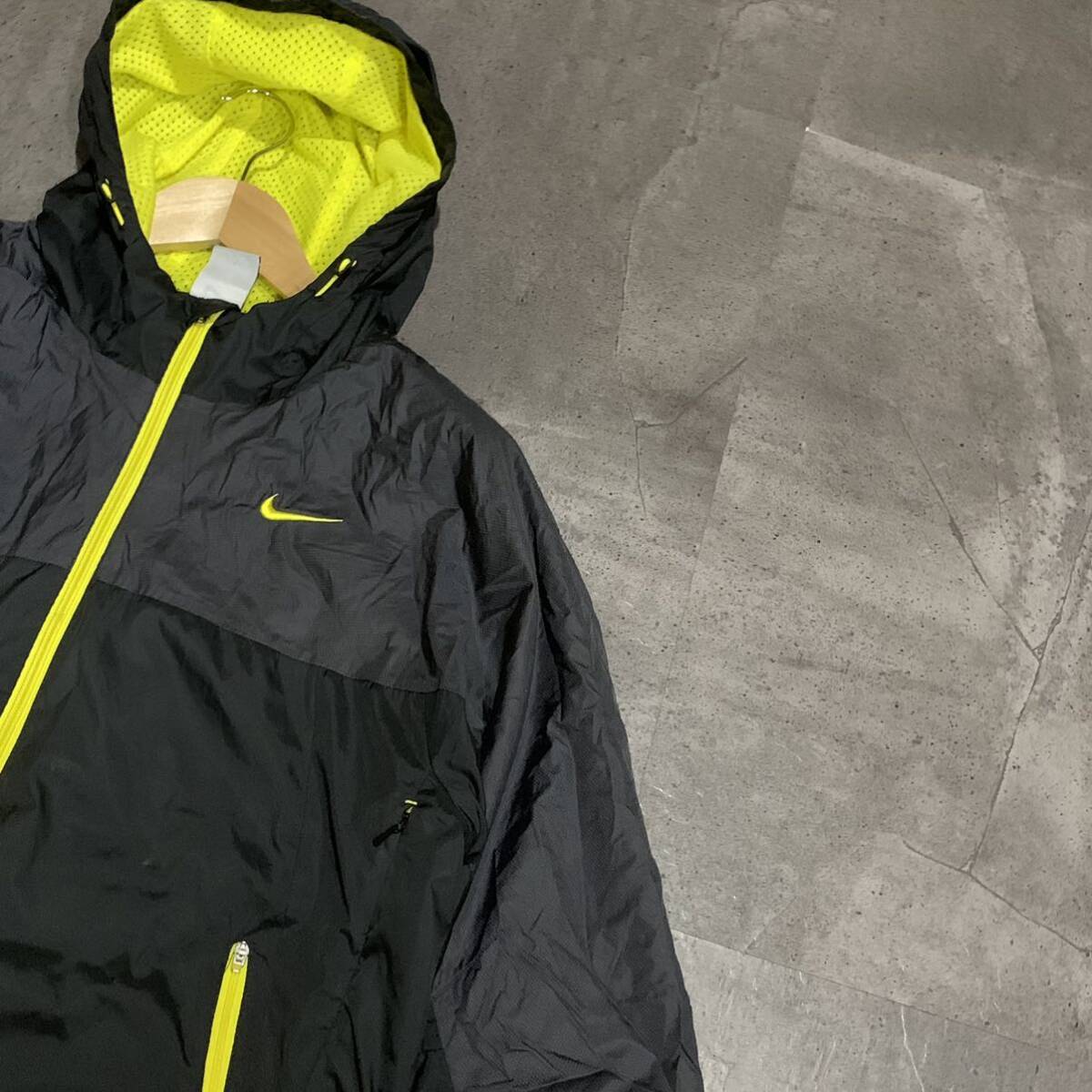 KK ▼ 洗練されたデザイン!! '着心地抜群' NIKE ナイキ 裏地メッシュ ジップアップ パーカ / フーディ size:L スポーツウェア メンズ BLK_画像3