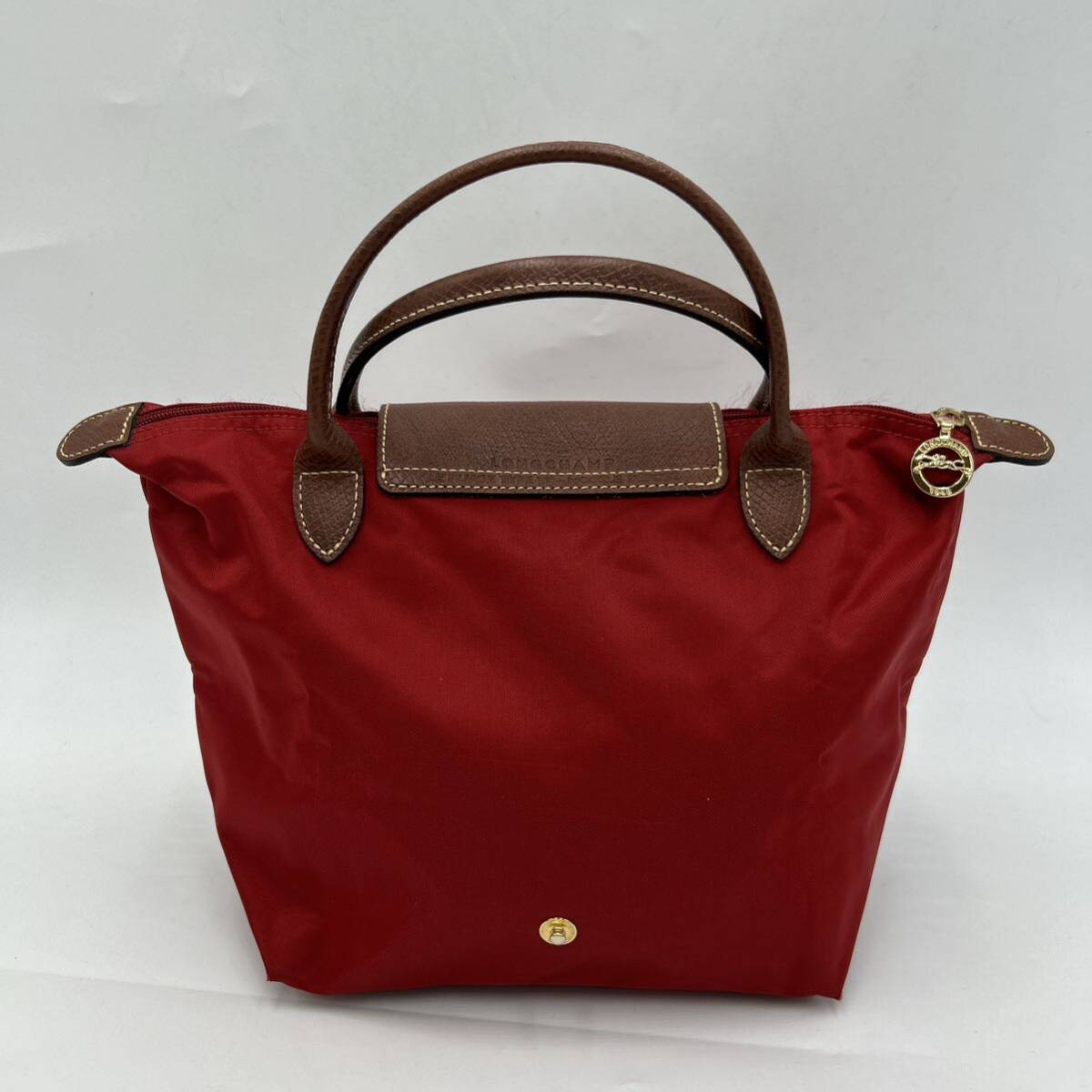 A @ 洗礼されたデザイン '高級感溢れる' Longchamp ロンシャン 一部 LEATHER チャック付き トートバッグ 手提げ鞄 ハンドバッグ 赤系 _画像2