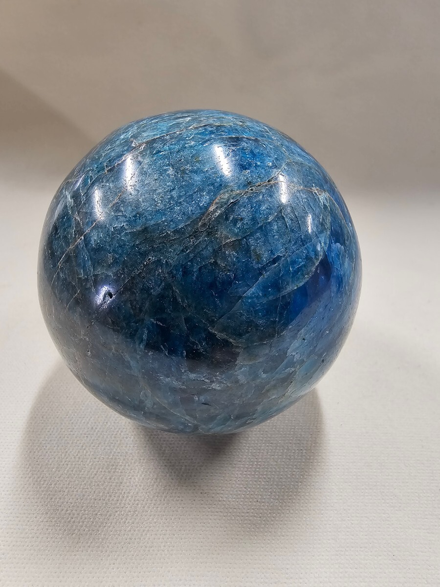 S-009 天然石 ブルーアパタイト丸玉 ７３mm ６３８.７gの画像5