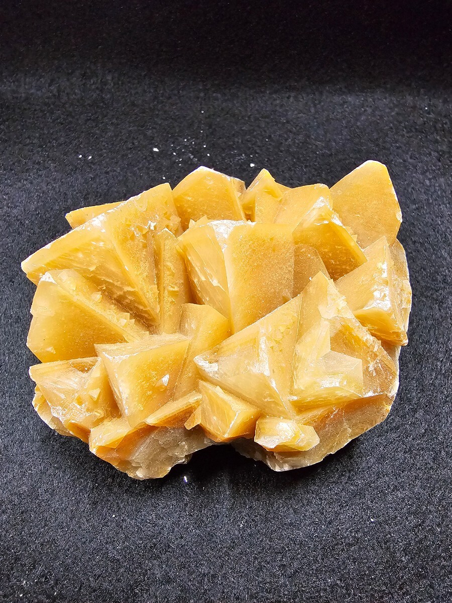 S-040 天然石　原石　オレンジカルサイト 7.8×6.6×4cm 219.4g_画像3