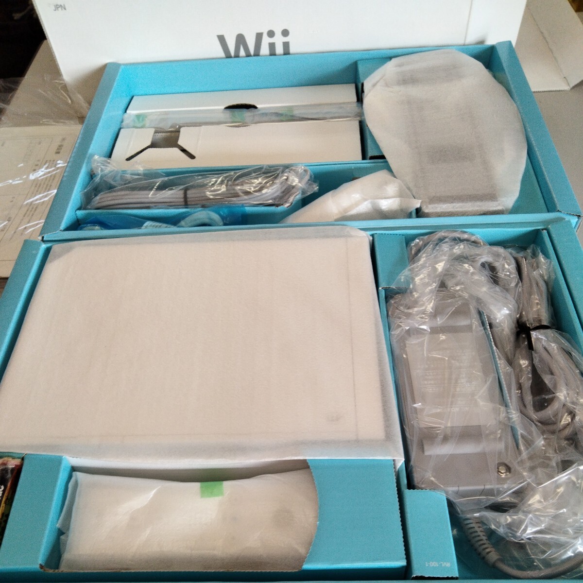 [ new goods unused ][ rare ]Wii Nintendo game machine white body 