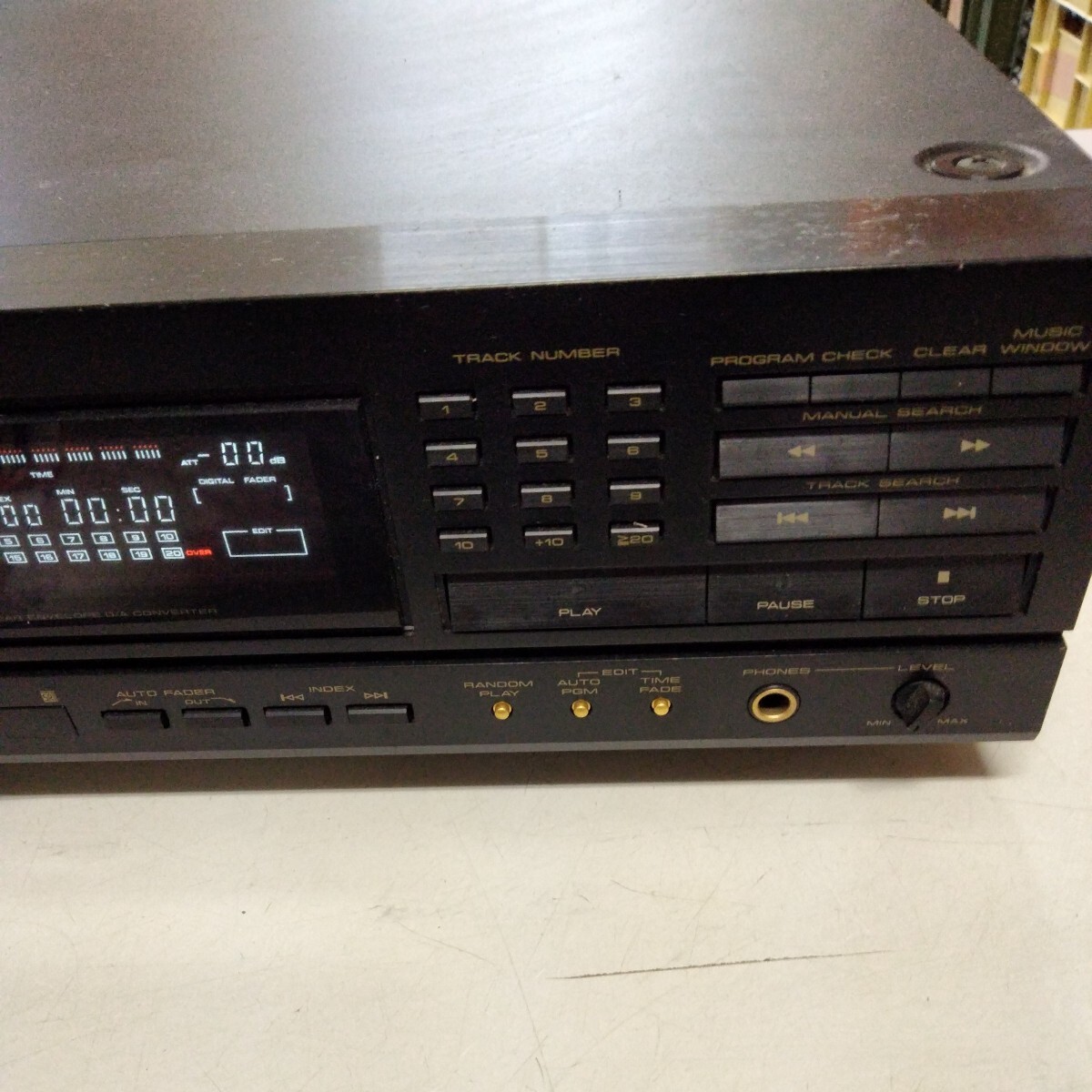 パイオニア CDプレイヤー PD-717 PIONEER 　通電確認　現状品　美品_画像8
