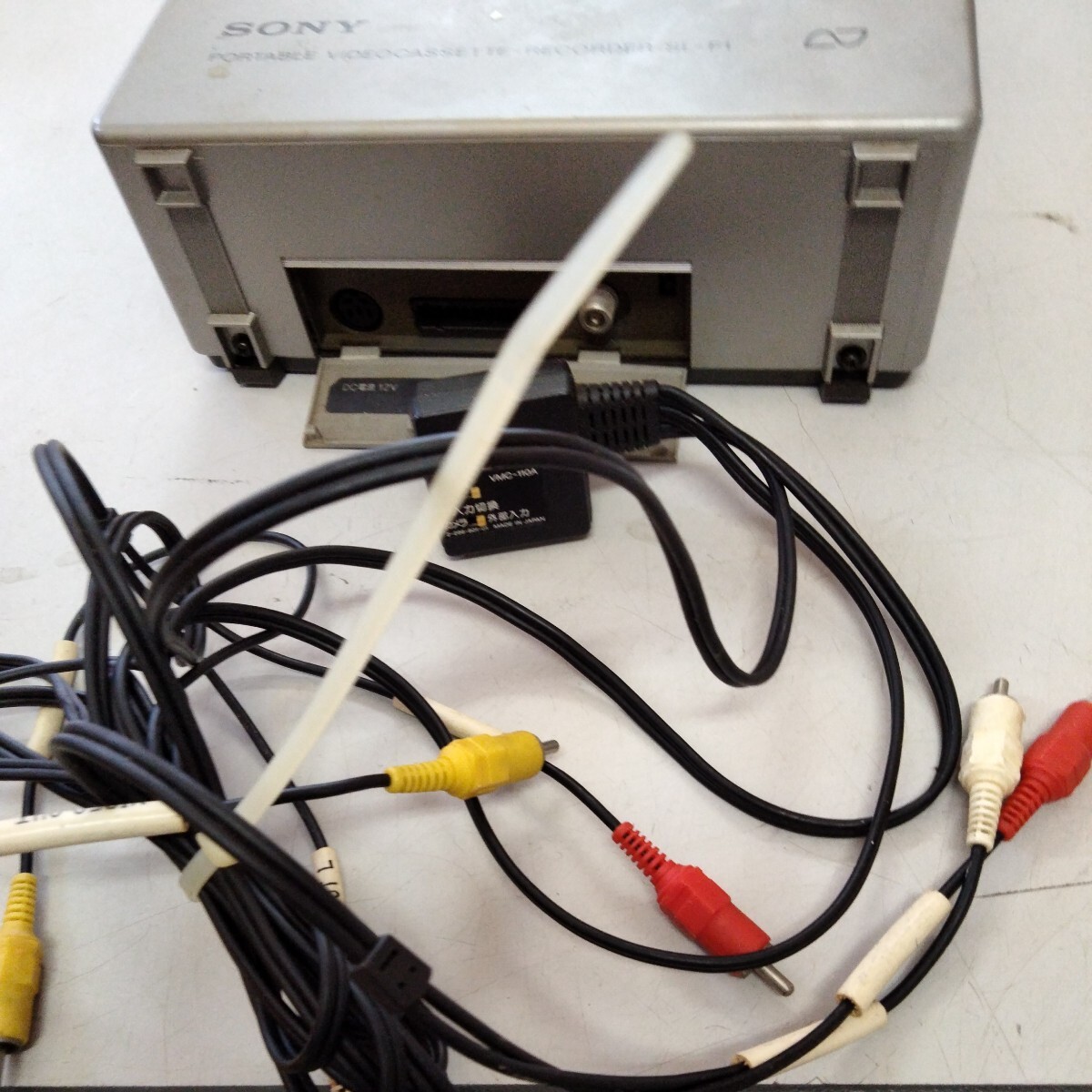 ビンテージ SONY ソニー portable Video recorder ポータブルビデオカセットレコーダー ビデオテーSL-F1 Betamax 昭和レトロ 現状品の画像5
