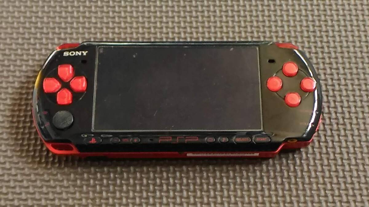 SONY PSP-3000 黒×赤 本体のみ バッテリーなし 一部難有り動作品の画像1