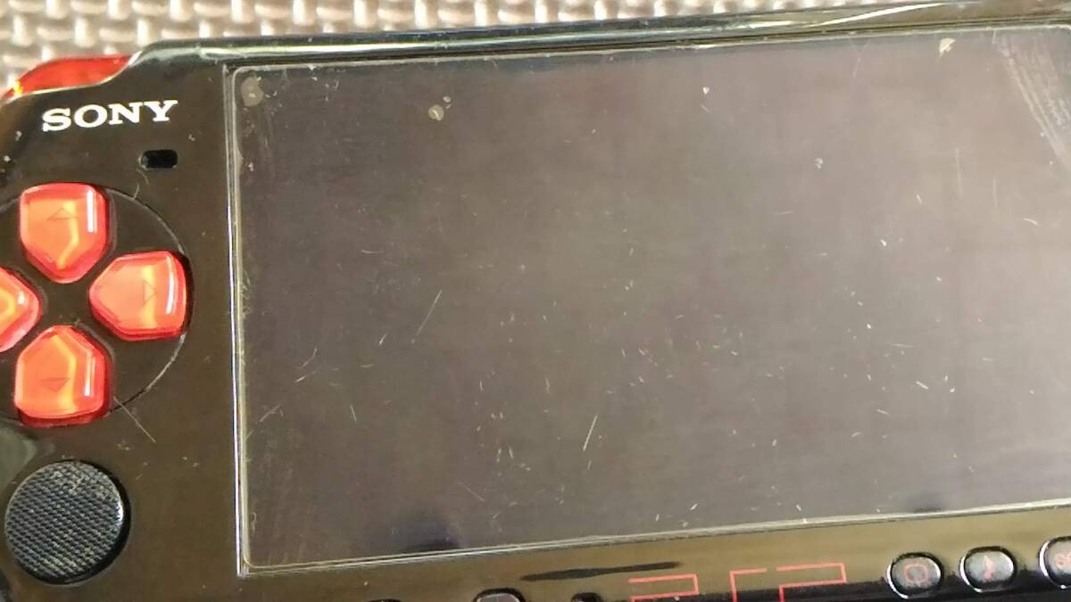 SONY PSP-3000 黒×赤 本体のみ バッテリーなし 一部難有り動作品の画像3