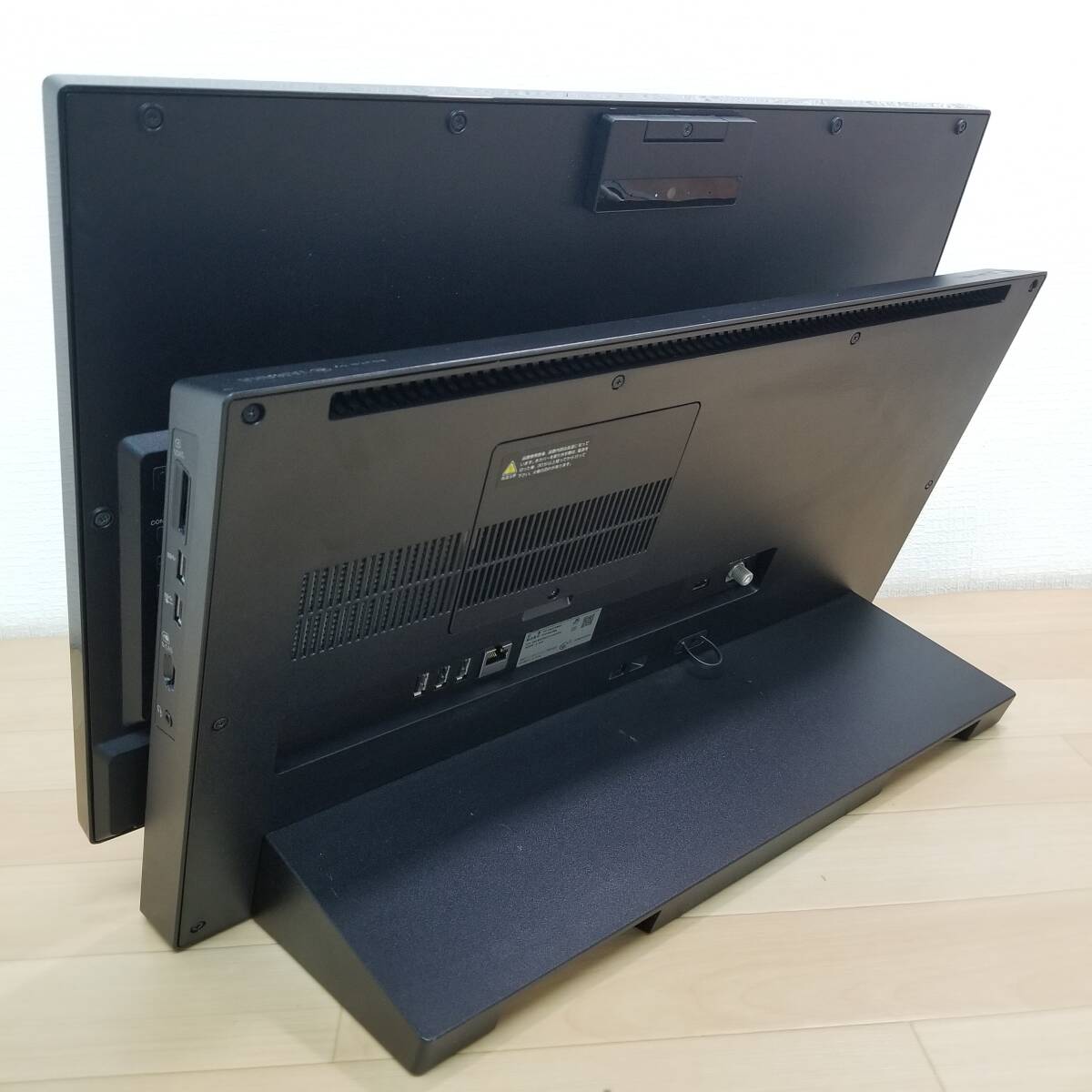 ほぼ未使用品/2019年モデル/即決特典付!HDD2TB/新品メモリ16GB搭載/Webカメラ/Office/スピード出荷/Win11/即使用可モニター一体型PC(D5943)_倉庫間の移動の際の薄いスレ傷があります。