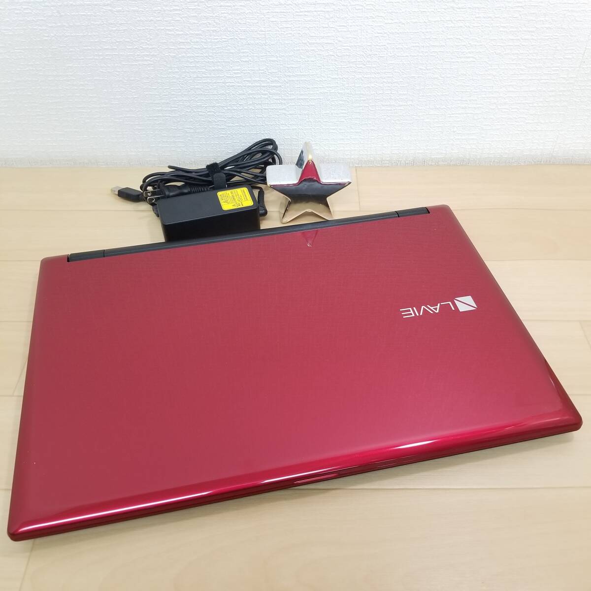 新品メモリ16GB搭載/美品/即決特典付!HDD1TB/Webカメラ/Office/スピード出荷/Win11/即使用可ノートPC(D6093)_★筐体に薄いスレがあります★