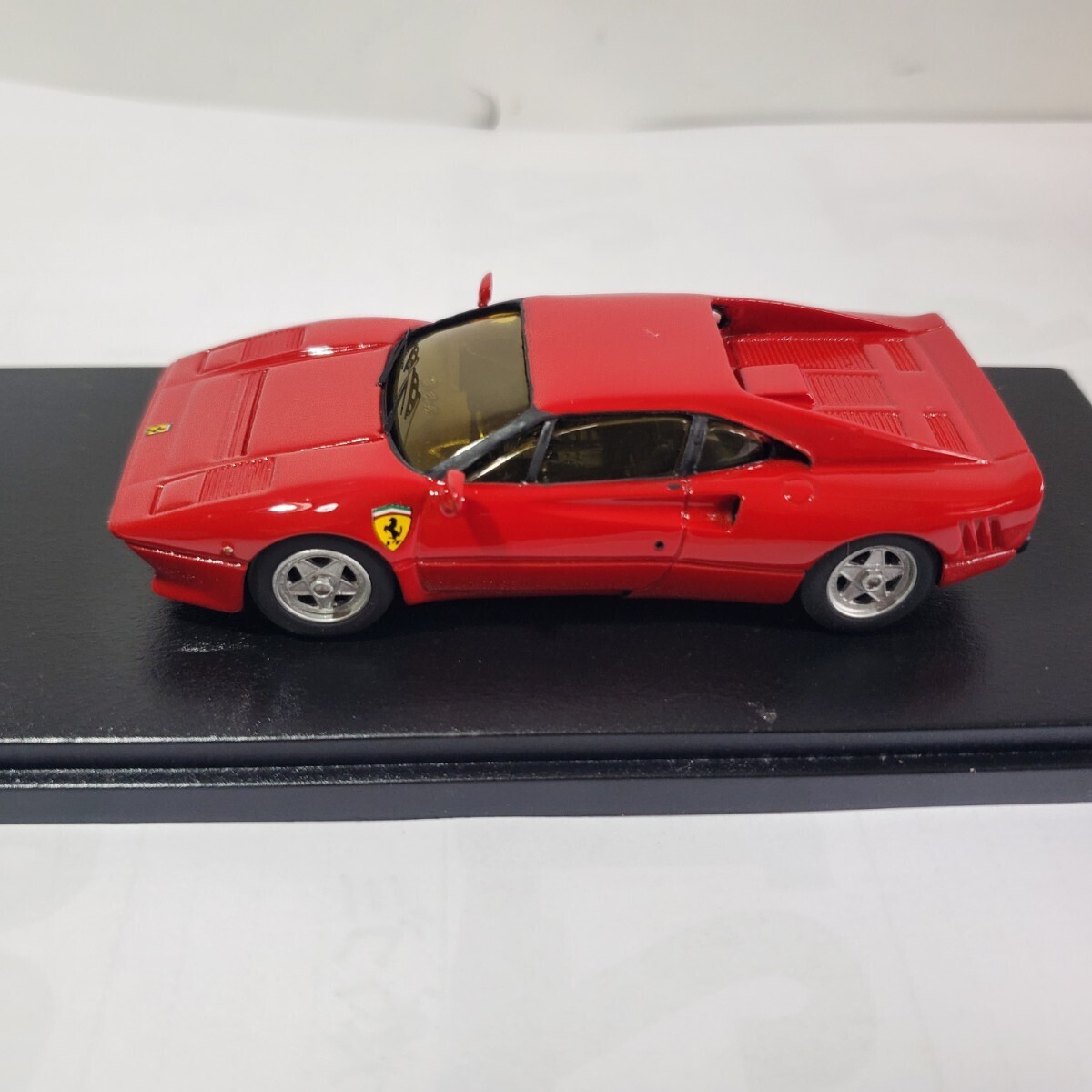 レジンキット 完成品 1 /43「Ferrari 288 GTO 赤」メーカー不明 未使用 の出品です。_画像1