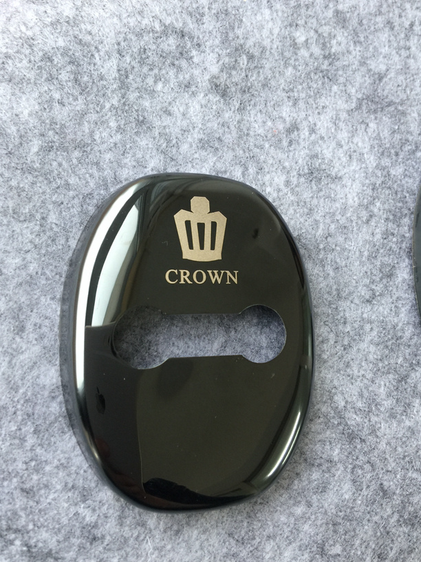 クラウン CROWN 車のドアロックストライカーカバー 装飾カバー部品 ドアストライカー ステンレスカバー 4枚セット ブラック_画像2