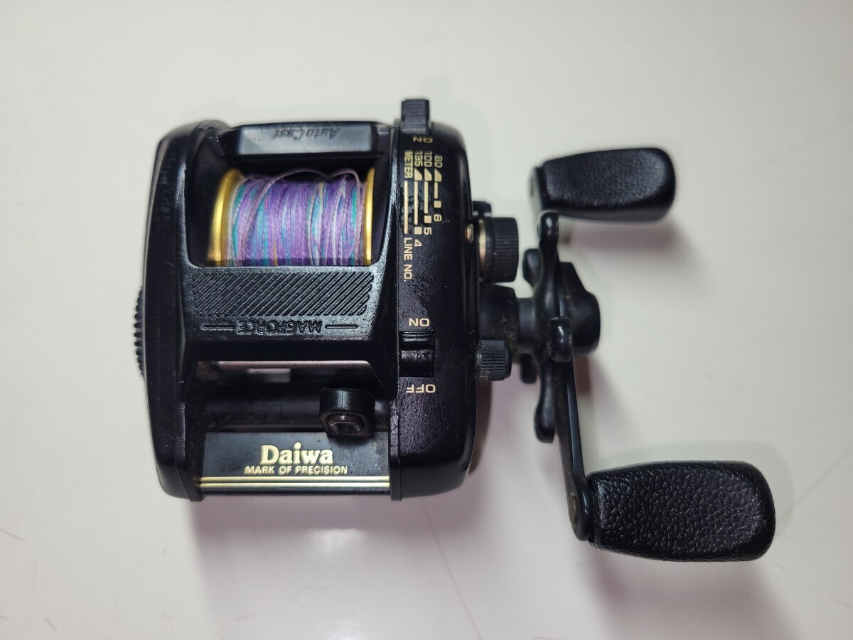 DAIWA　ダイワ　SUPER MILLIONAIRE　リール　ST-15L　1100円スタート_画像1