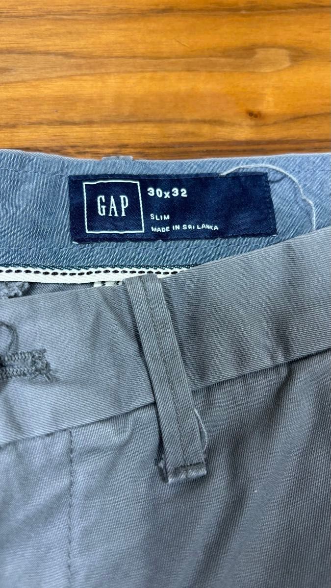 gap  パンツ　チノパン  シミあり　30×32