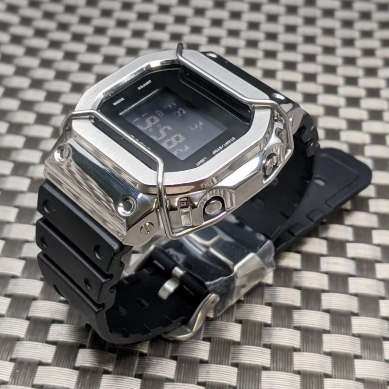 G-SHOCK DW-5600 メタルベゼルカスタム [ショックバンパー + G-SHOCK DW-5600 メタルベゼルカスタム [ショックバンパー +