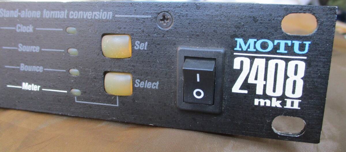 MOTU 2408mkⅡ　通電確認・ボタン作動確認　ジャンク品_画像2