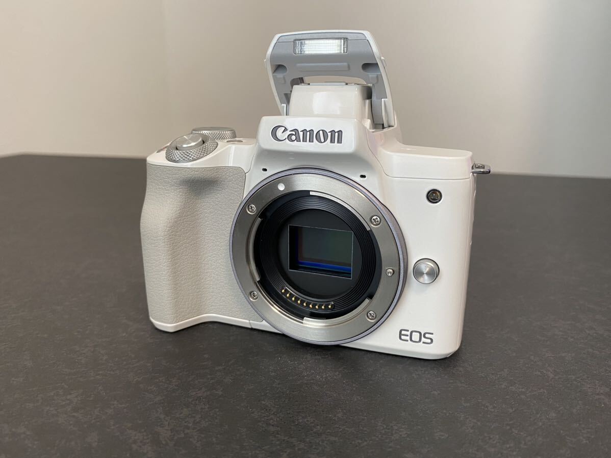 Canon EOS Kiss ホワイト ミラーレスカメラ _画像4