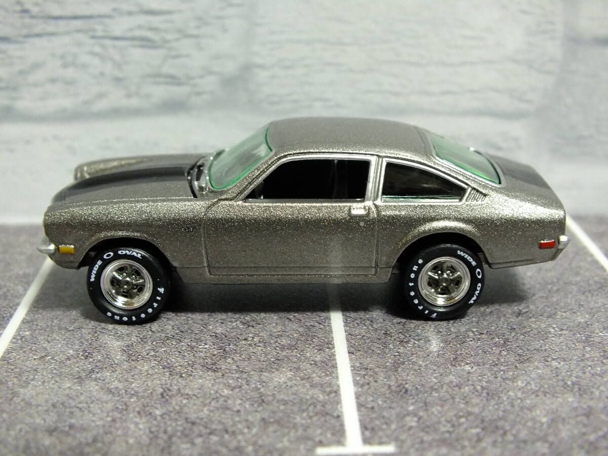 1/64 Johnny Lightning Chevrolet Vega VEGA упаковка нет 