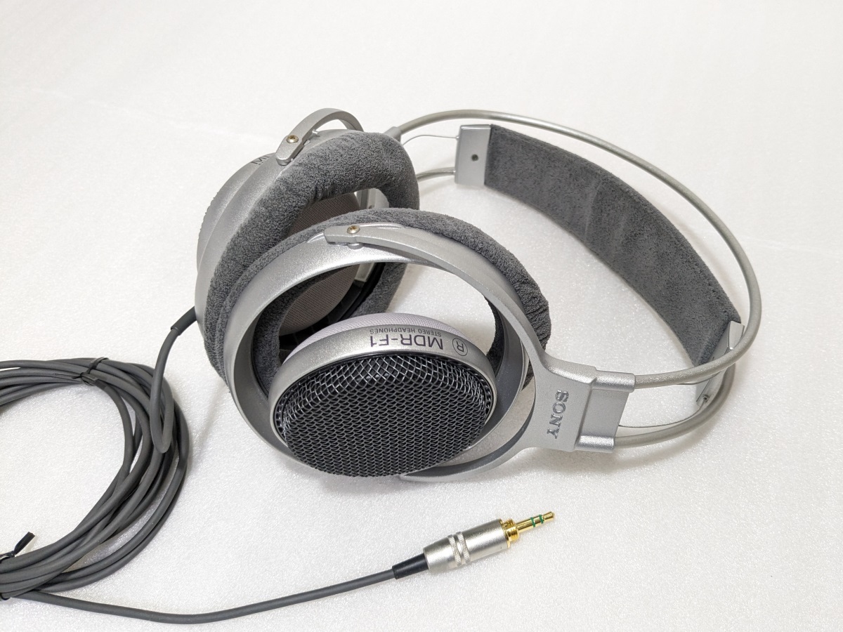 #SONY MDR-F1 stereo headphone full open air dynamic type 