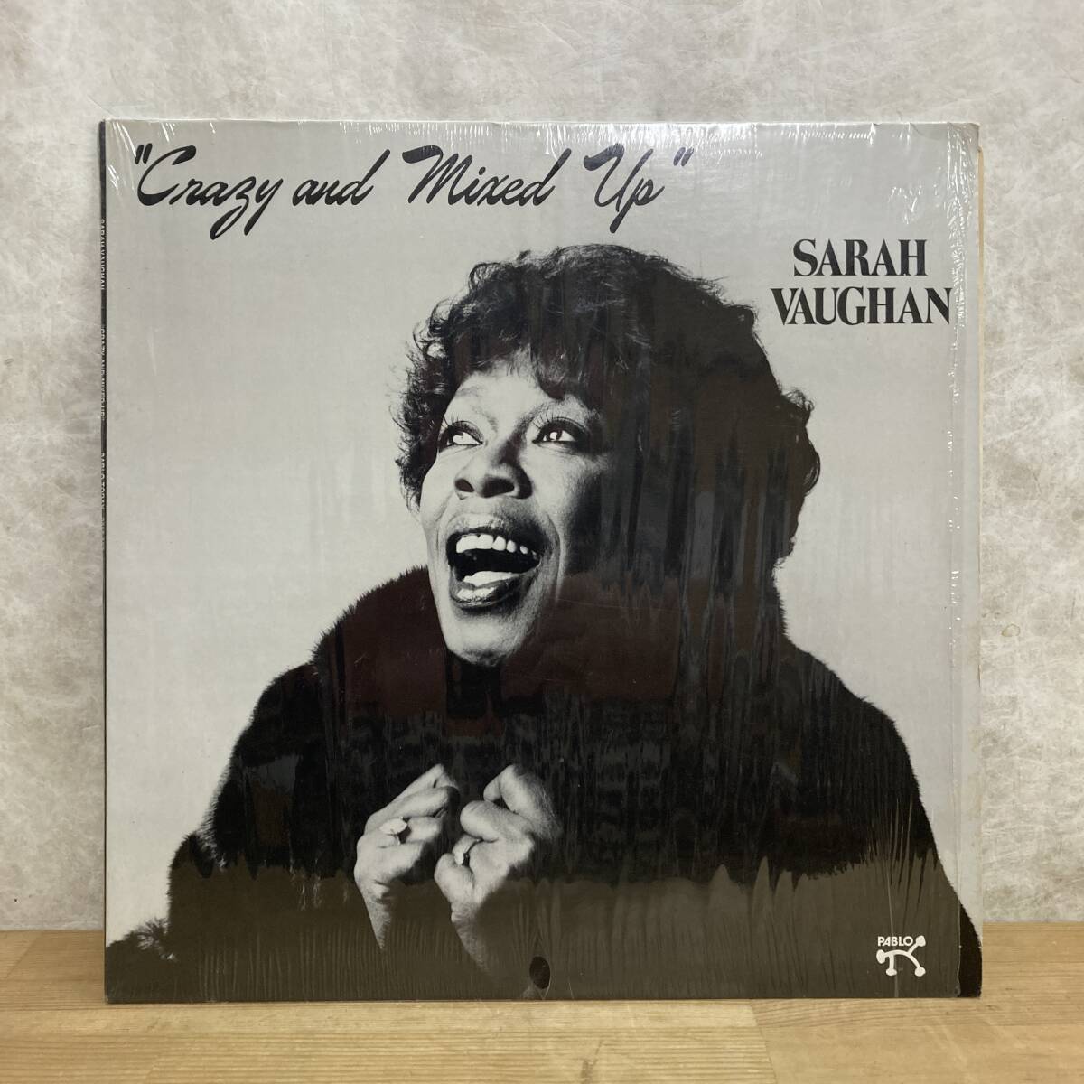 g43■【US盤/LP】Sarah Vaughan サラ・ヴォーン / Crazy And Mixed Up ● Pablo Today / 2312 137 / 枯葉 / ジャズヴォーカル 240321の画像1