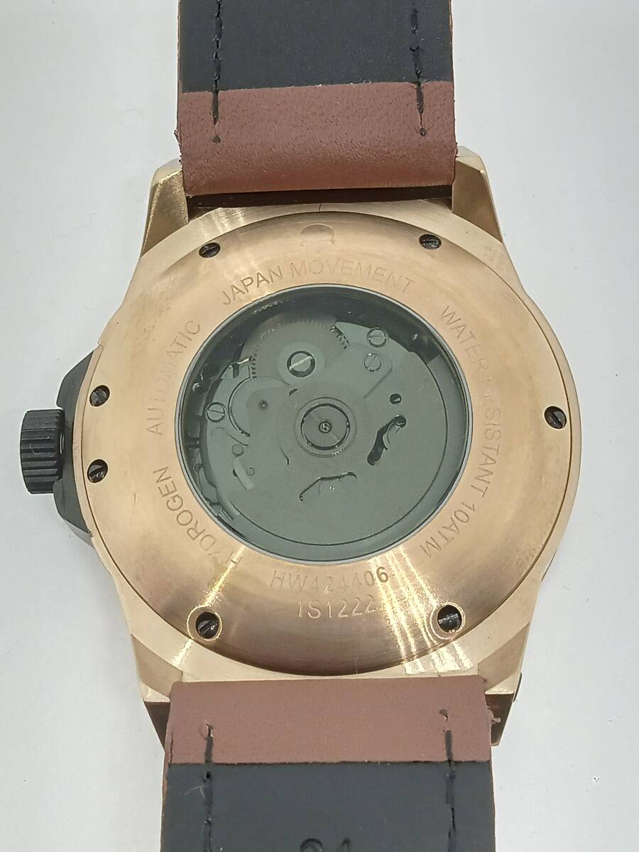 ハイドロゲン　未使用　美品　稼働品　自動巻　手巻き付腕時計　（ベルトは社外品新品）_画像2