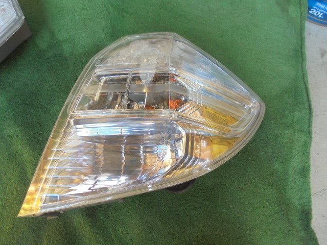 2FC3107 CG4-5)) Honda Fit GP1 previous term model hybrid Smart selection original clear tail lamp left right set Stan Ray P9883