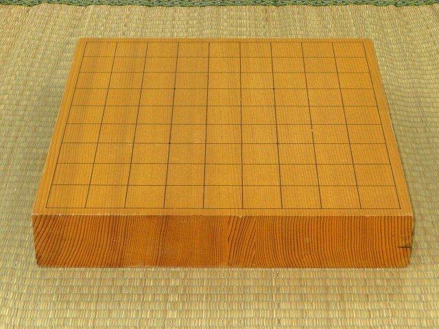 ▲山上作錦旗シャム黄楊彫将棋駒・卓上盤２面・欅飾り駒/計４点のセット▲桐製平箱_画像6