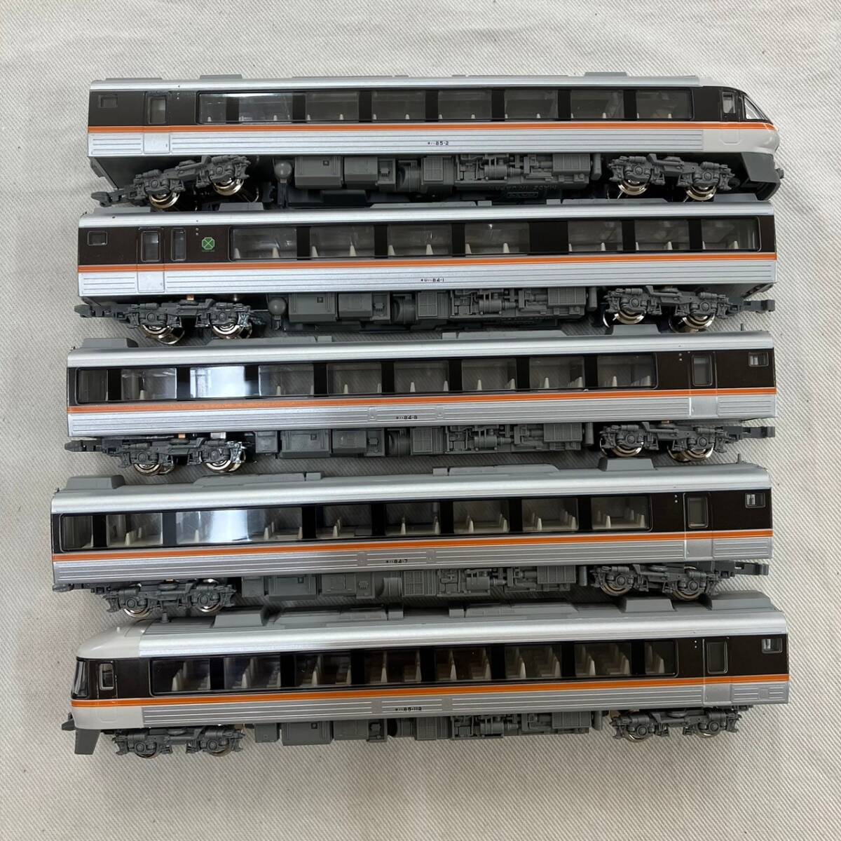 4794-1DC　KATO　カトー　10-401 キハ85系 ワイドビューひだ 5両基本セット　Nゲージ　鉄道模型_画像3