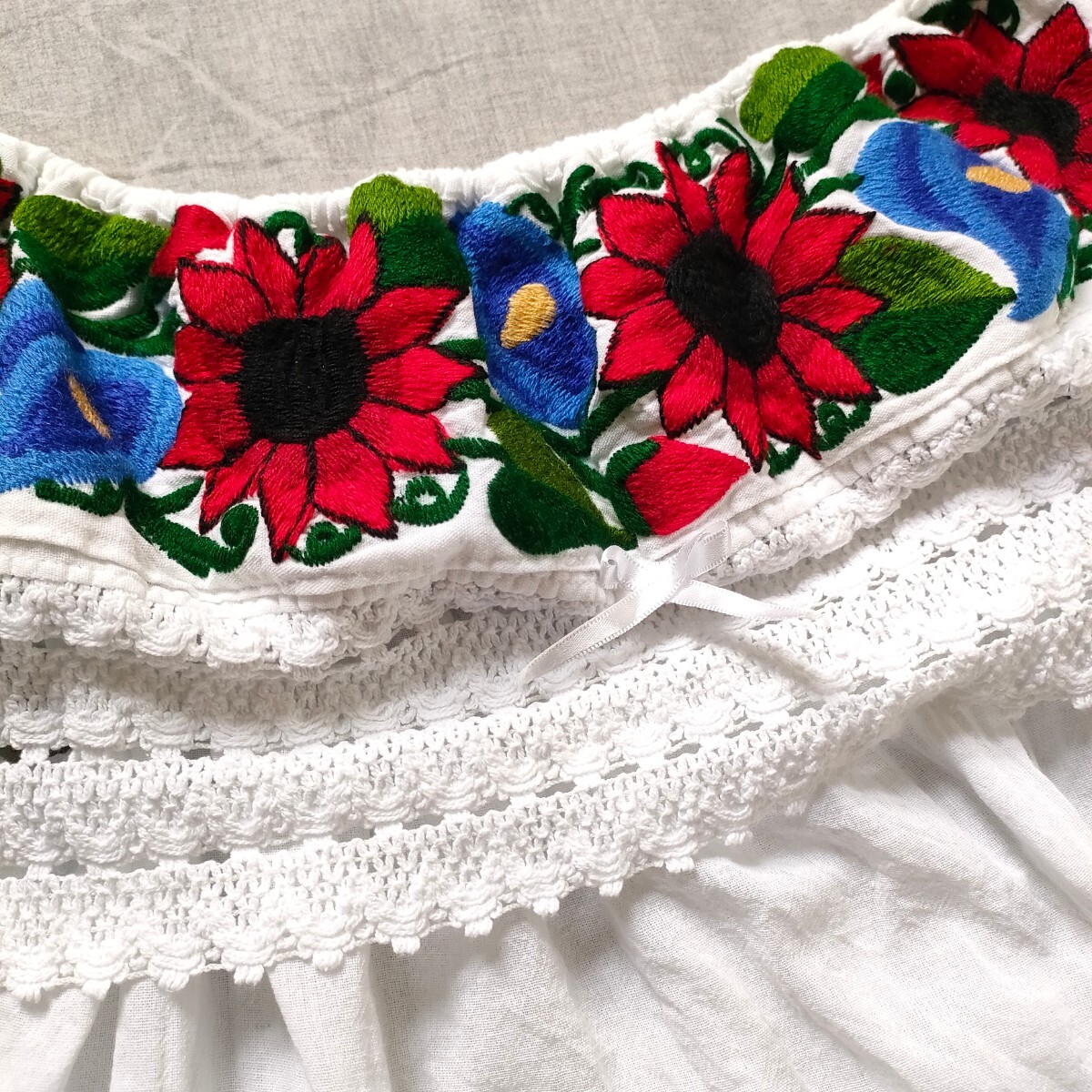 メキシコ刺繍 コットンフリルブラウス 古着 ハンドメイド 手刺繍
