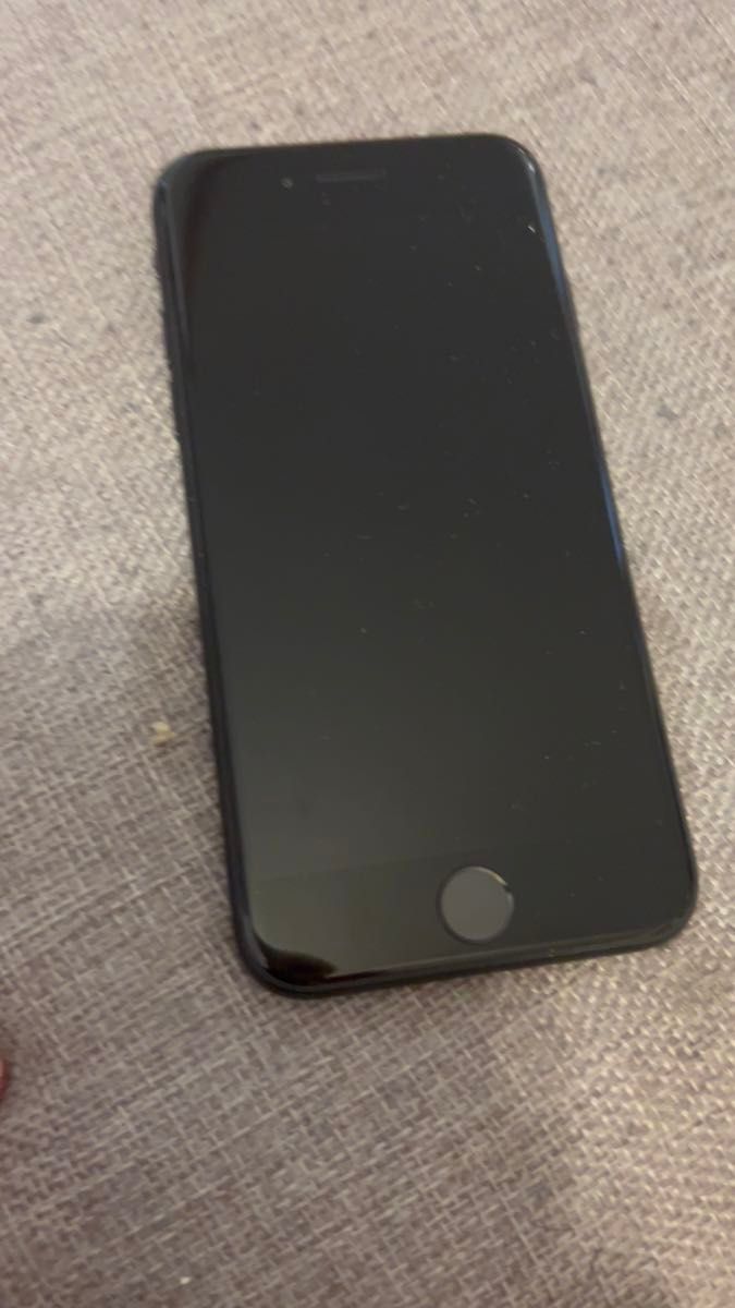 iPhoneSE 第2世代　64GB 本体　SIMフリー 黒　ブルーライトカットガラスフィルム付き　充電ケーブル付き