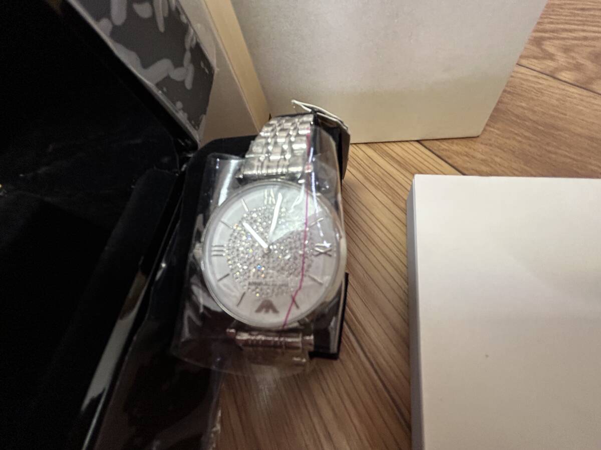 エンポリオアルマーニ EMPORIO ARMANI 腕時計 ホワイト AR1925 レディース 新品ですが電池切れ (1)_画像2