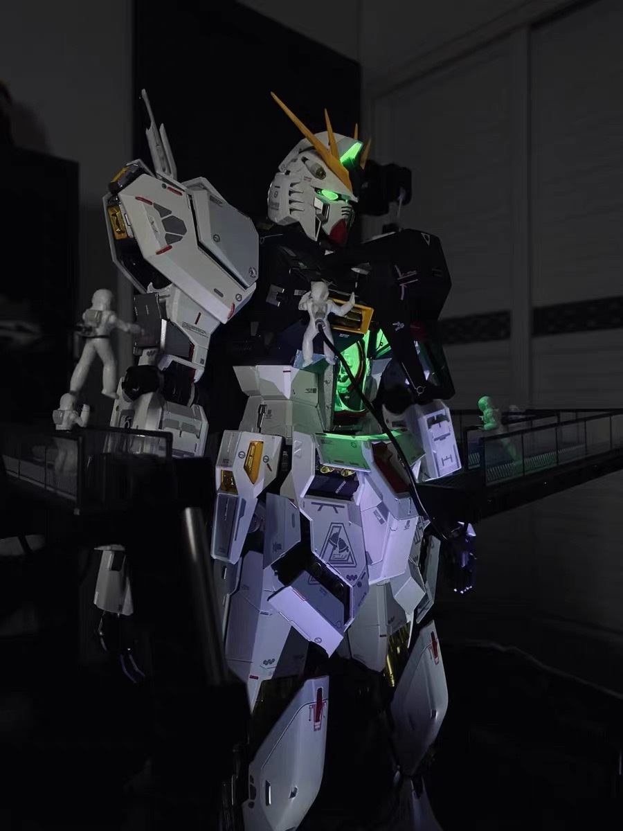 ☆送料無料☆DABAN MODEL解体匠機 RX-93 νガンダム 海外製プラモデル　第3ロット 1/60 未組立　特典あり_画像4