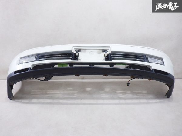 日産純正 Y34 セドリック 前期 フロントバンパー 62022-AG040 パールホワイト フォグランプ付 棚2K_画像4