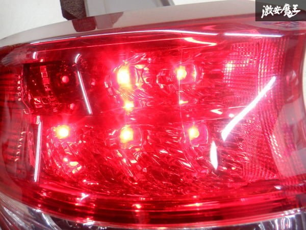 【最終値下】トヨタ純正 ACR50W ACR55W エスティマ 中期 後期 LED テールランプ 左 左側 助手席側 外側 ICHIKOH 28-205 棚2N14_画像9