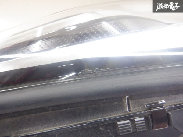 トヨタ純正 ZYX10 ZYX11 NGX50 C-HR 中期 LED ヘッドランプ ヘッドライト 右 右側 運転席側 KOITO 10-111 棚2J11_画像6