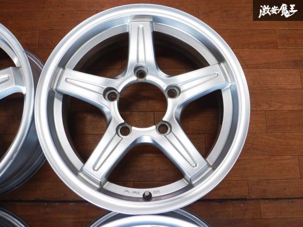 【ジムニー用】社外 16インチ 5.5J +25 5穴 PCD139.7 ホイール 4本 シルバー JB64W JB23W JA22W JA12W JA11V JA71 SJ30 ★ 棚1I3の画像3