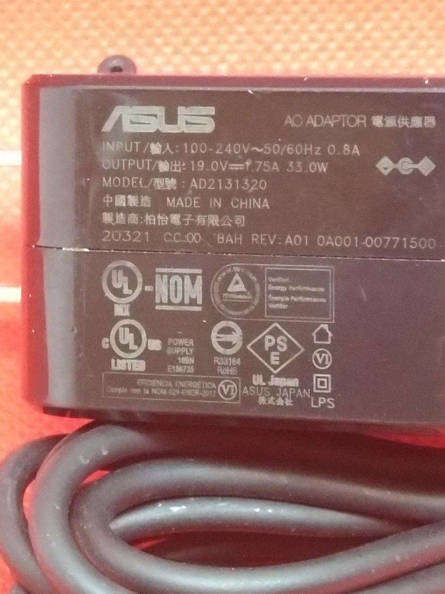 ASUS AD2131320 ACアダプター　　ASUS AC ADAPTER 19V~1.75A 約4.0mm ×1.0mm