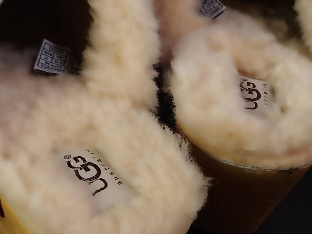 ★美品 UGG AUSTLARIA アグ オーストラリア ムートンレザー サボ サンダル 赤 US8 25.0cm 正規品 レディース ローヒール レッド 靴 女性用_画像8