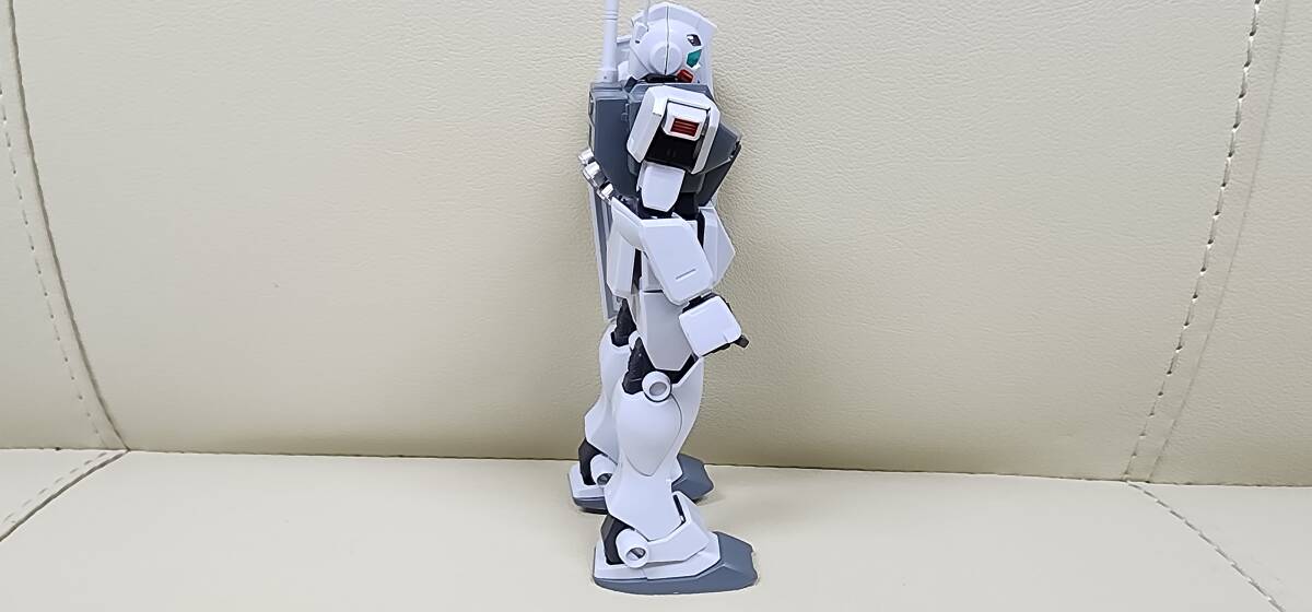 ワンコインオークション　機動戦士ガンダム　寒冷地仕様　ジム　プラモデル完成品_画像7