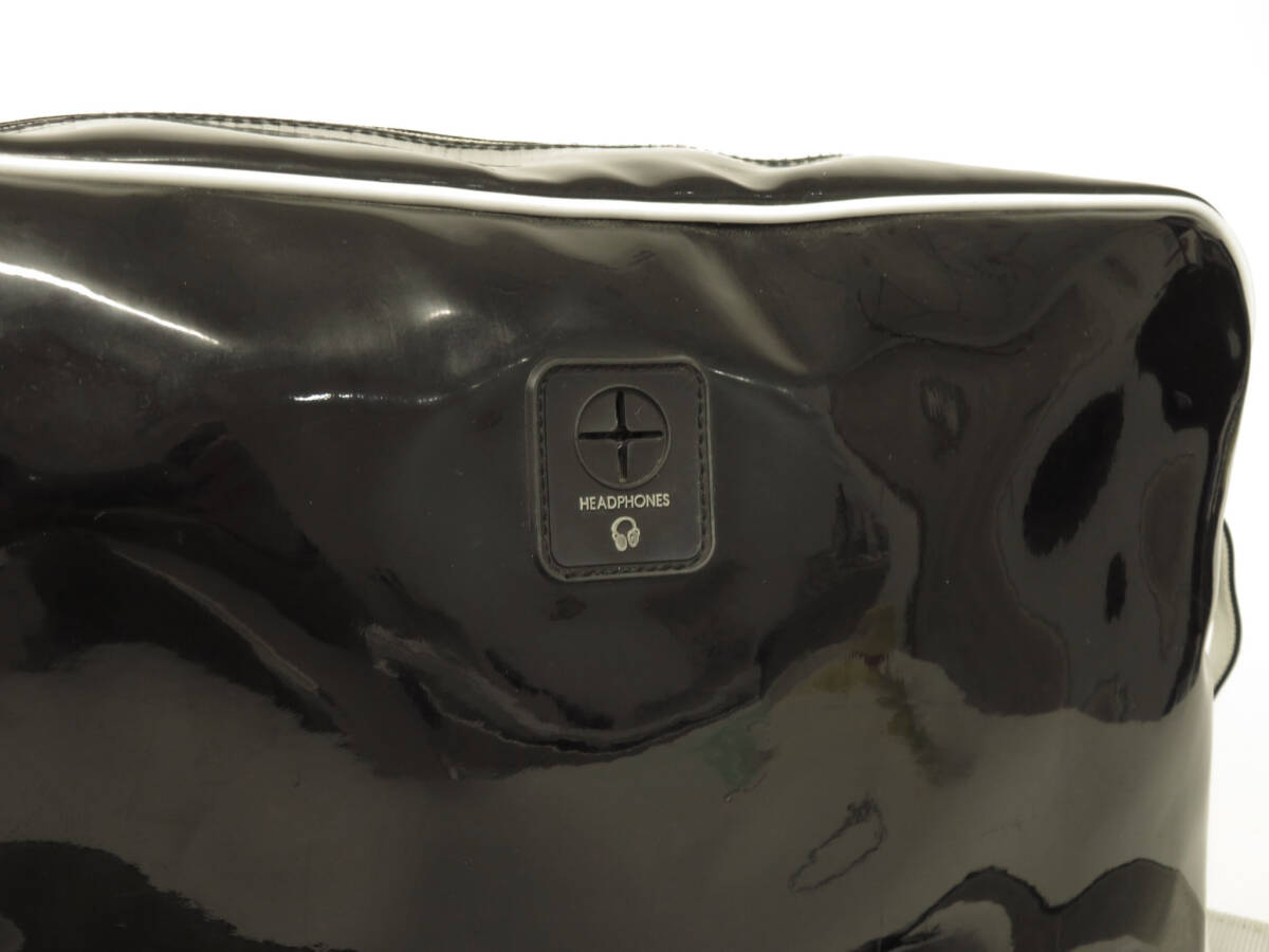 16220 美品 CONVERSE コンバース オールスター プリント PVC ショルダーバッグ スポーツバッグ ボストンバッグ 黒×白 メンズ レディースの画像4