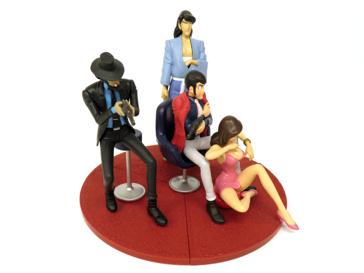 16359 美品 Lupin the Third ルパン三世 ルパンファミリー ルパン一味 フィギュア 4体 セット コレクション ルパン 次元 五右衛門 峰不二子_画像2