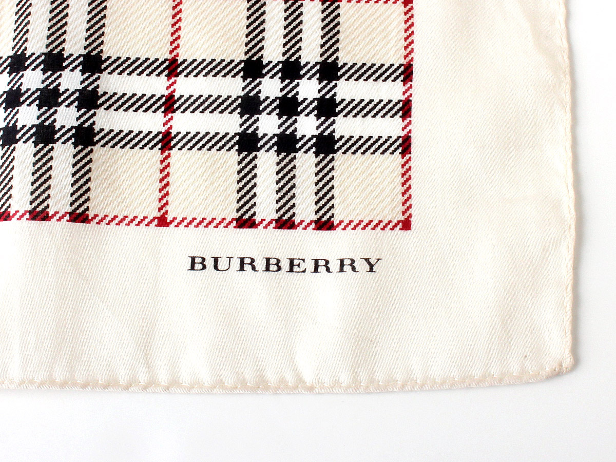 E16311 未使用 BURBERRY バーバリー ノバチェック柄 スカーフ ハンカチーフ ベージュ×ブラック系 _画像4