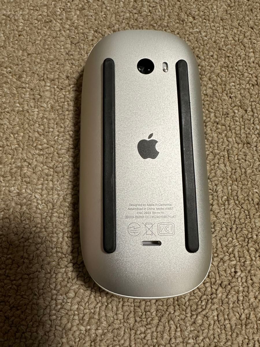 Apple純正Magic Mouse モデルA1657 MK2E3J/A