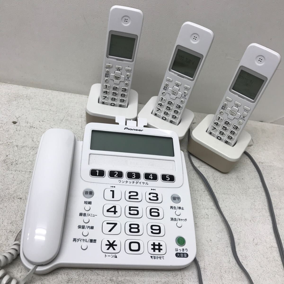 0329E Pioneer パイオニア 電話機 TF-SE16T(W) 親機 TF-LU169 / 子機 3台 動作確認済み コードレス電話機 電話 留守電 ホワイト_画像1